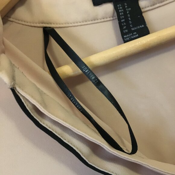 Classy Sheer Bisque and Black Trim Tunic Neck Blouse - Picture 11 of 16